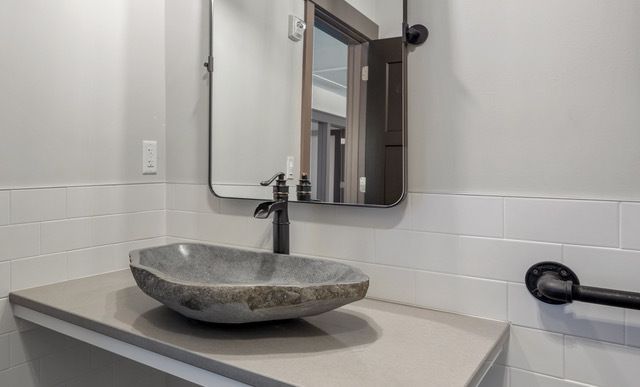 125 Commerce Way, Marshfield, MA 02050